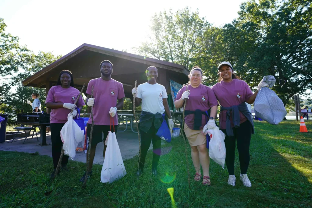 Beaver Lake Volunteer Day